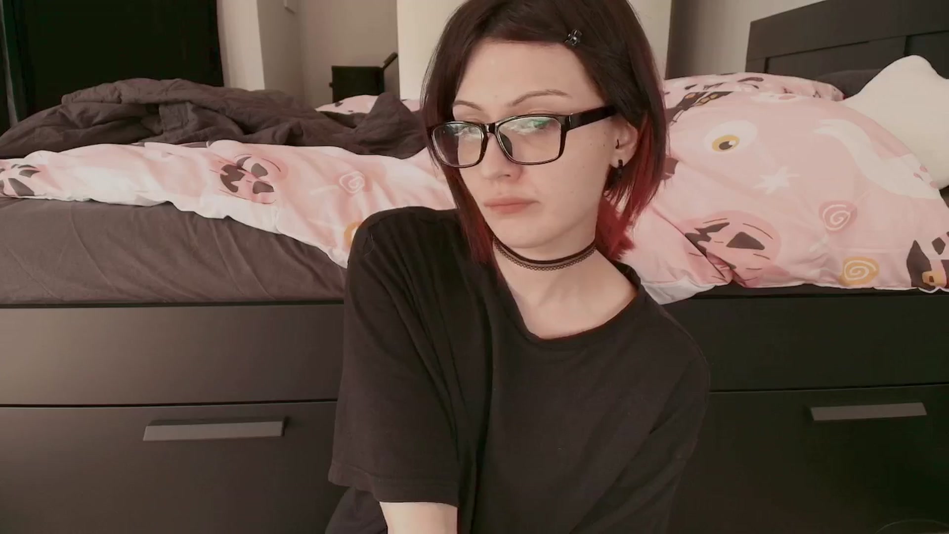 Gallery image thumbnail from Model's myfreecams stream on, 09/19/2025, 05:10 image 18 of 20