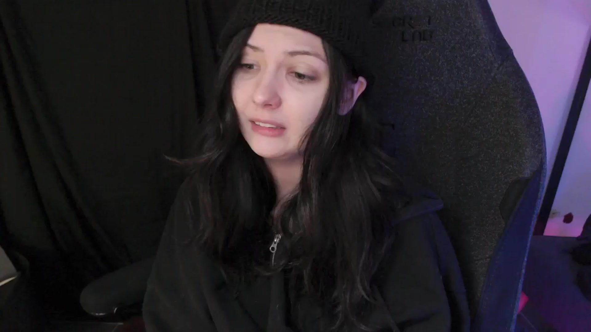 Gallery image thumbnail from ModelN7041's myfreecams stream on, 03/25/2024, 01:15 image 10 of 20