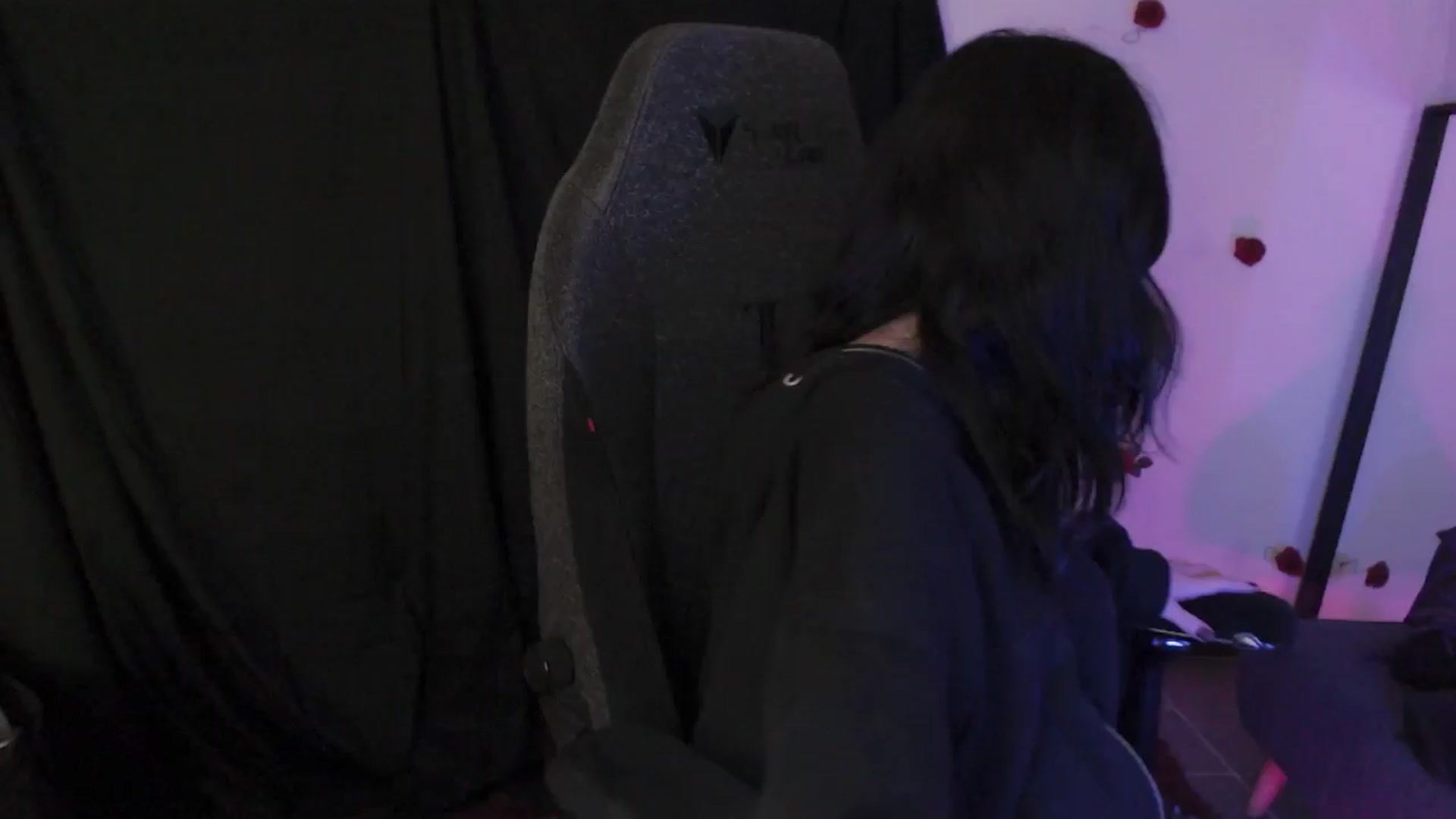 Gallery image thumbnail from ModelN7041's myfreecams stream on, 03/25/2024, 01:15 image 4 of 20