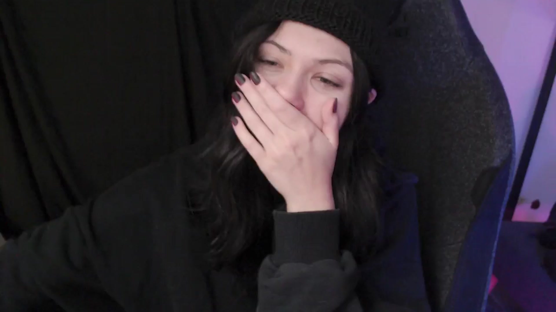 Gallery image thumbnail from ModelN7041's myfreecams stream on, 03/25/2024, 01:15 image 15 of 20