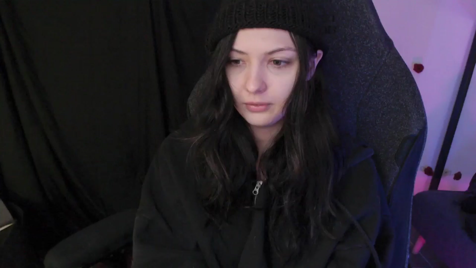 Gallery image thumbnail from ModelN7041's myfreecams stream on, 03/25/2024, 01:15 image 8 of 20