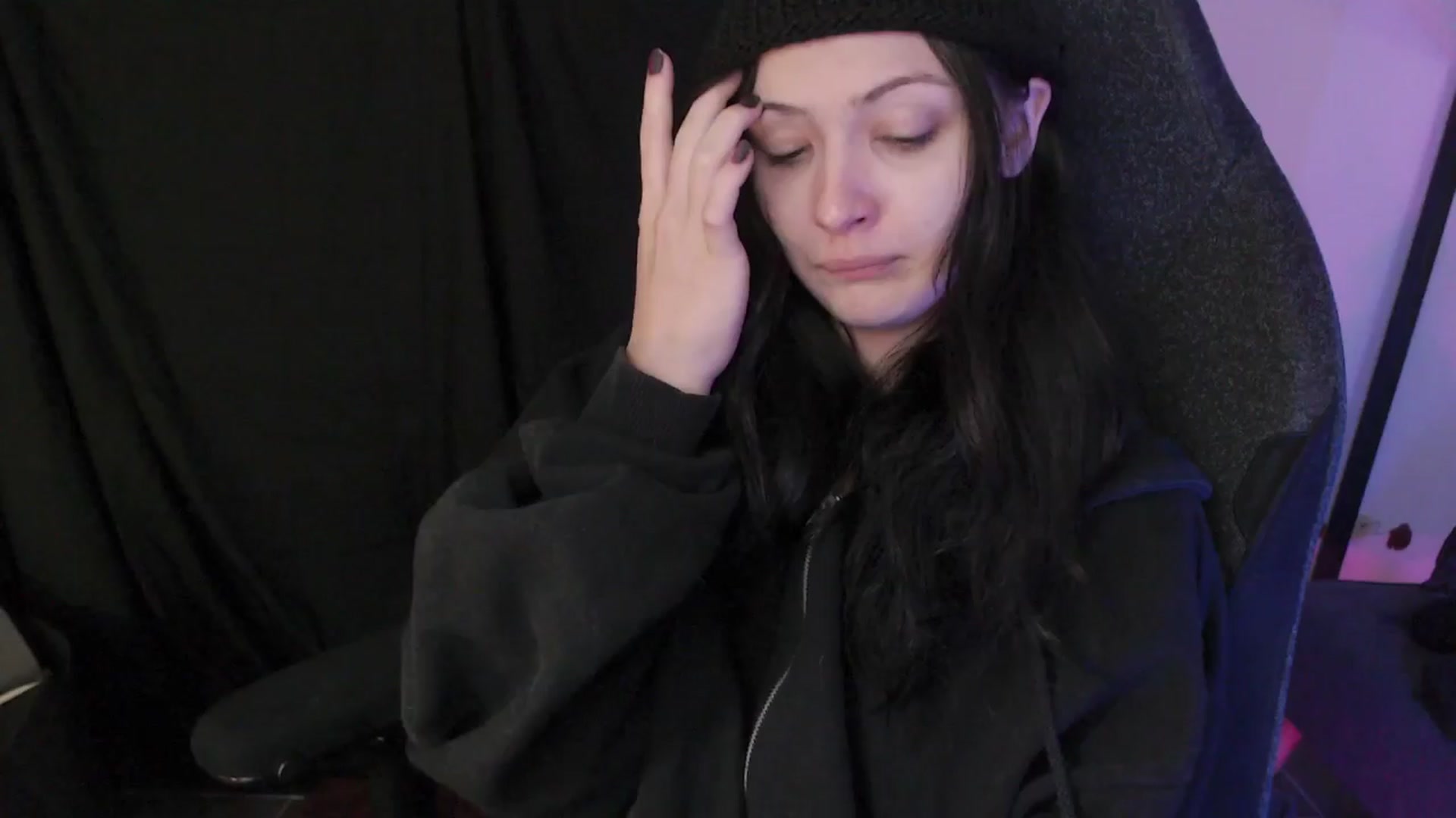 Gallery image thumbnail from ModelN7041's myfreecams stream on, 03/25/2024, 01:15 image 11 of 20