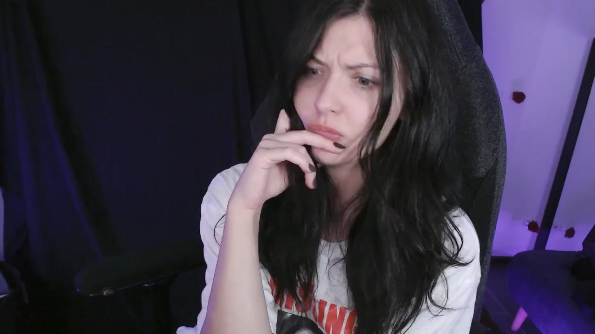 Gallery image thumbnail from ModelN7041's myfreecams stream on, 03/25/2024, 07:31 image 19 of 20