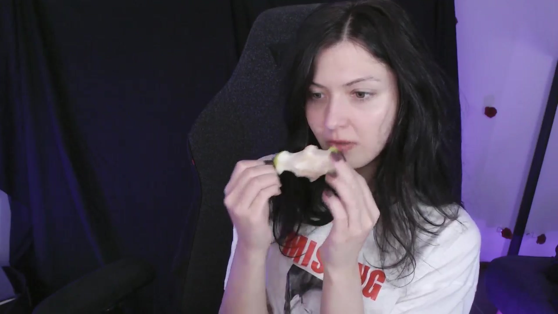 Gallery image thumbnail from ModelN7041's myfreecams stream on, 03/25/2024, 07:31 image 4 of 20