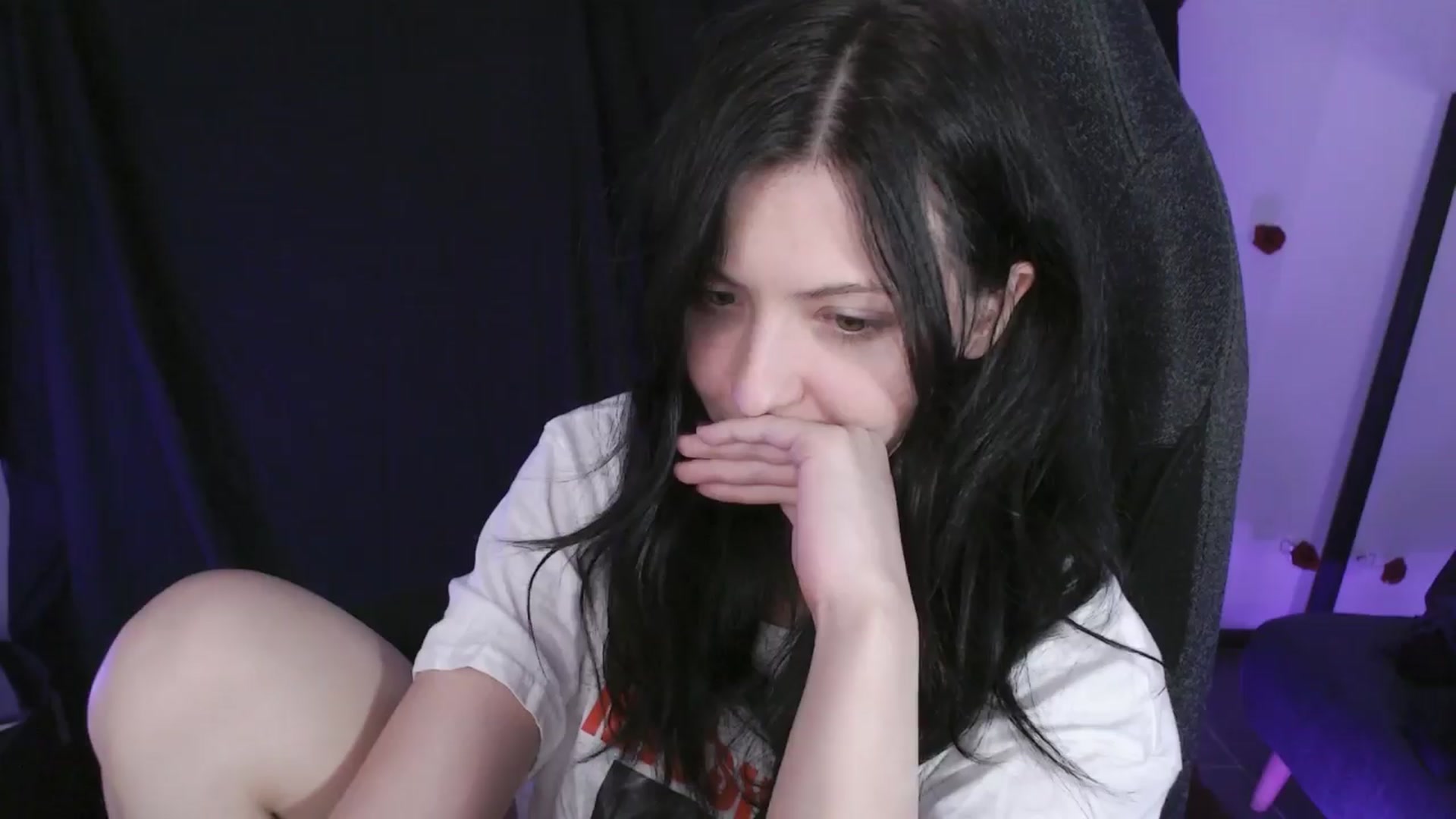 Gallery image thumbnail from ModelN7041's myfreecams stream on, 03/25/2024, 07:31 image 16 of 20