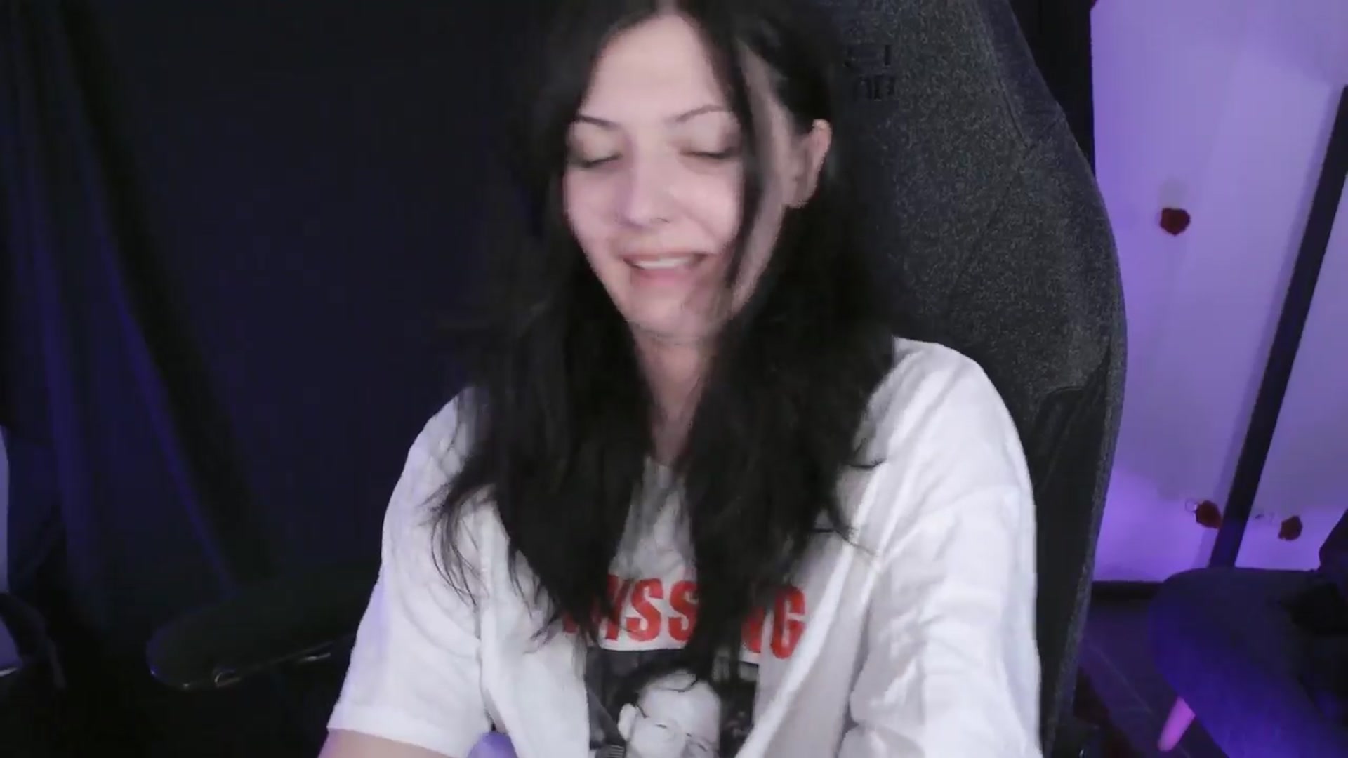 Gallery image thumbnail from ModelN7041's myfreecams stream on, 03/25/2024, 07:31 image 17 of 20