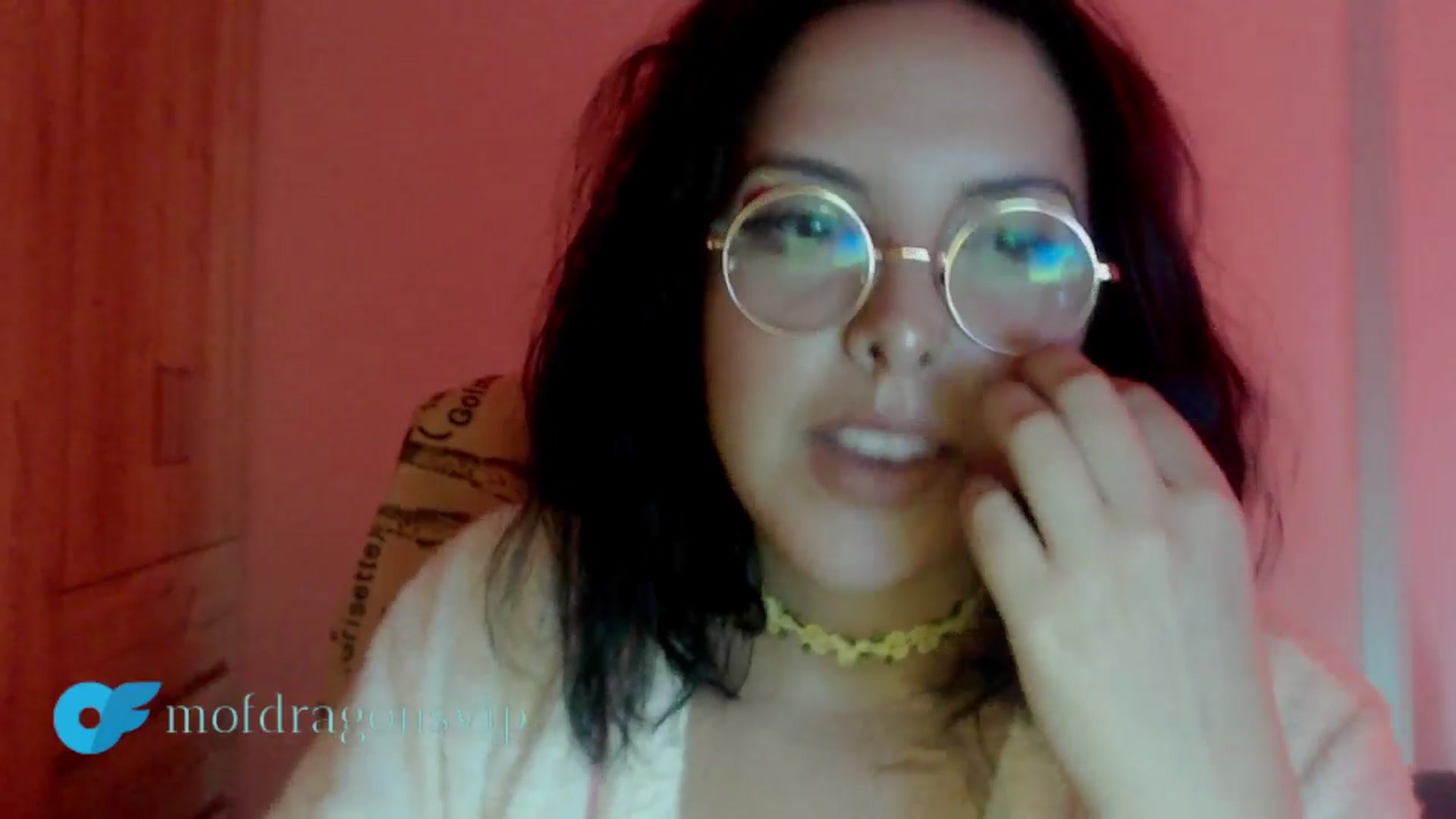 Gallery image thumbnail from Mofdragons's myfreecams stream on, 12/21/2024, 24:10 image 15 of 20