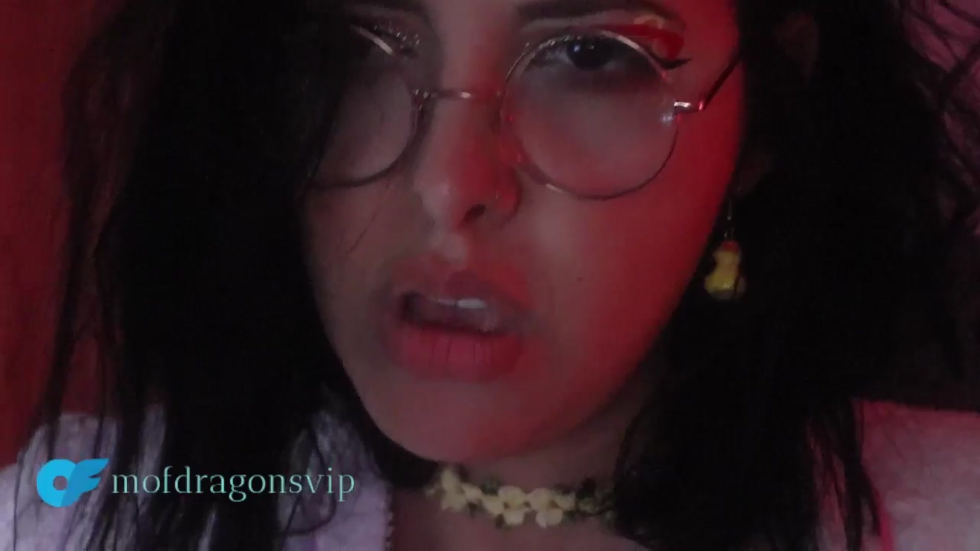 Gallery image thumbnail from Mofdragons's myfreecams stream on, 12/21/2024, 03:08 image 9 of 20