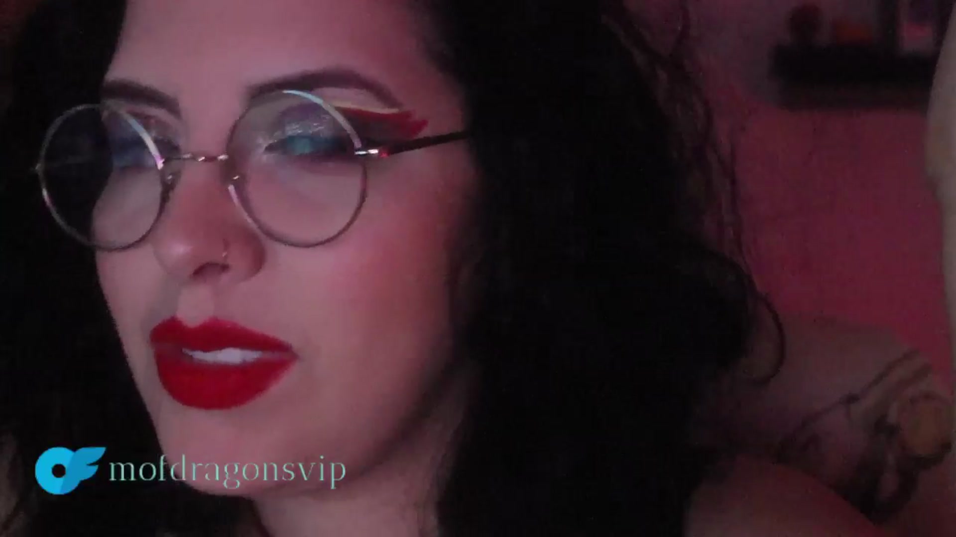 Gallery image thumbnail from Mofdragons's myfreecams stream on, 12/25/2024, 03:53 image 12 of 20