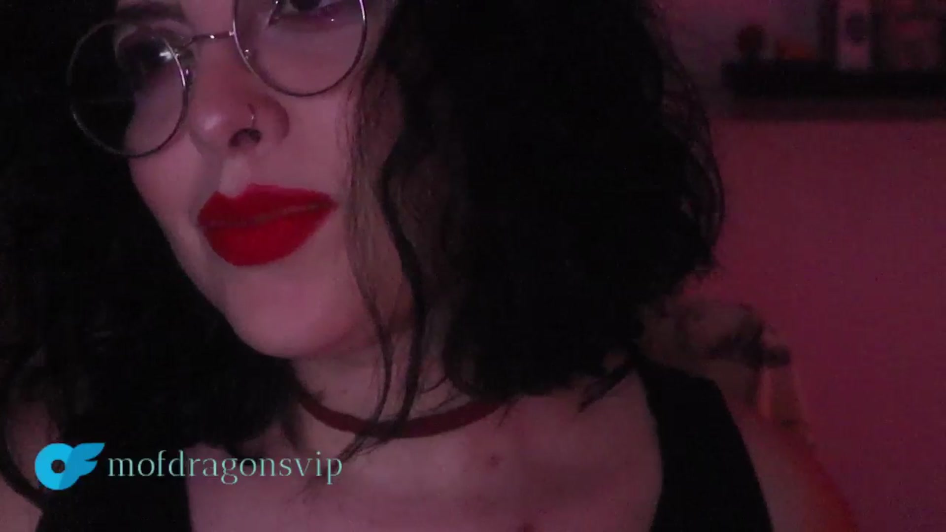 Gallery image thumbnail from Mofdragons's myfreecams stream on, 12/25/2024, 03:53 image 4 of 20