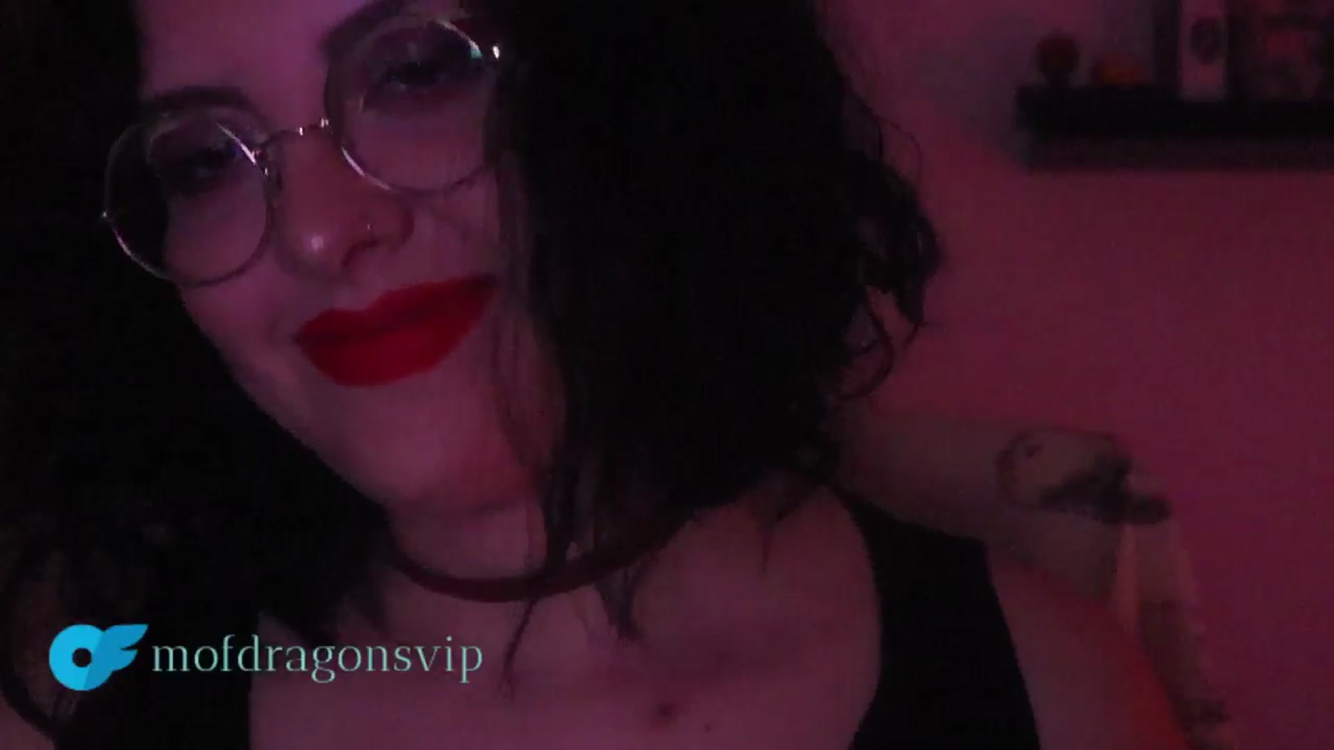 Gallery image thumbnail from Mofdragons's myfreecams stream on, 12/25/2024, 03:53 image 5 of 20
