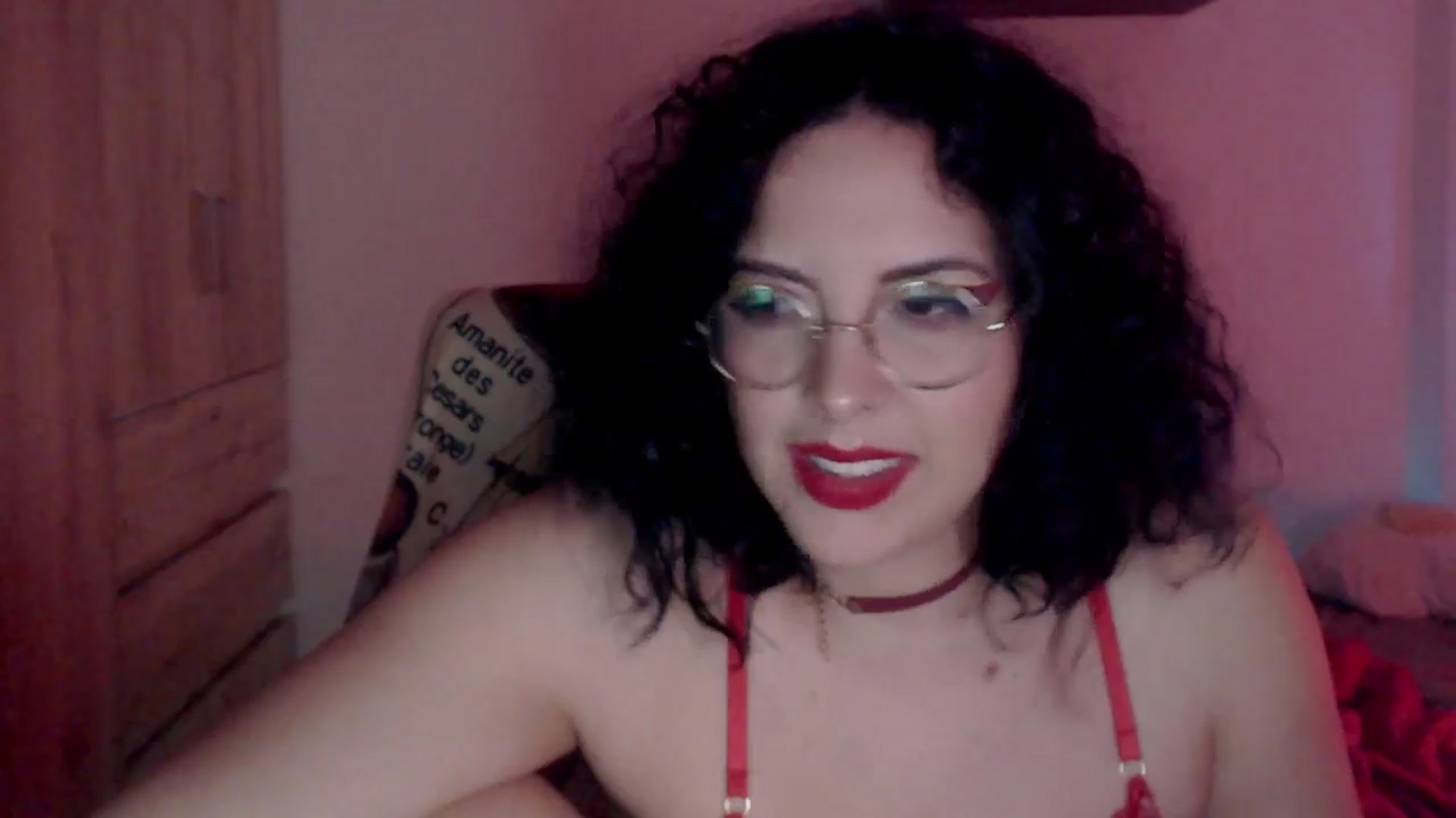 Gallery image thumbnail from Mofdragons's myfreecams stream on, 12/25/2024, 04:28 image 6 of 20