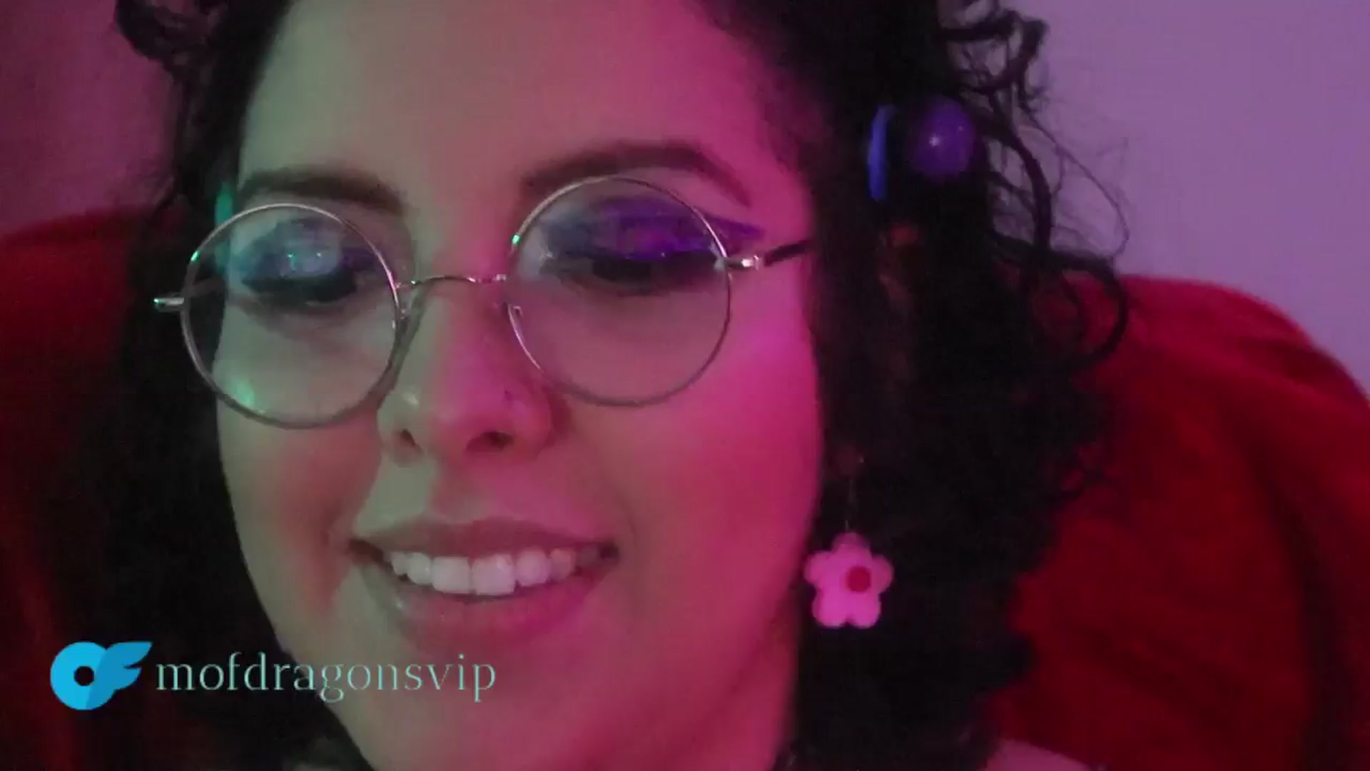 Gallery image thumbnail from Mofdragons's myfreecams stream on, 01/15/2025, 05:44 image 16 of 20