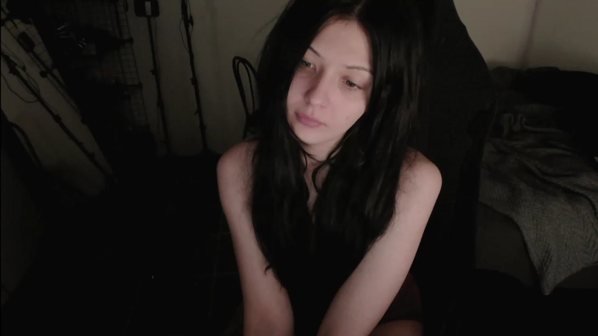 Gallery image thumbnail from MoldyTeeth's myfreecams stream on, 05/22/2023, 04:16 image 9 of 20