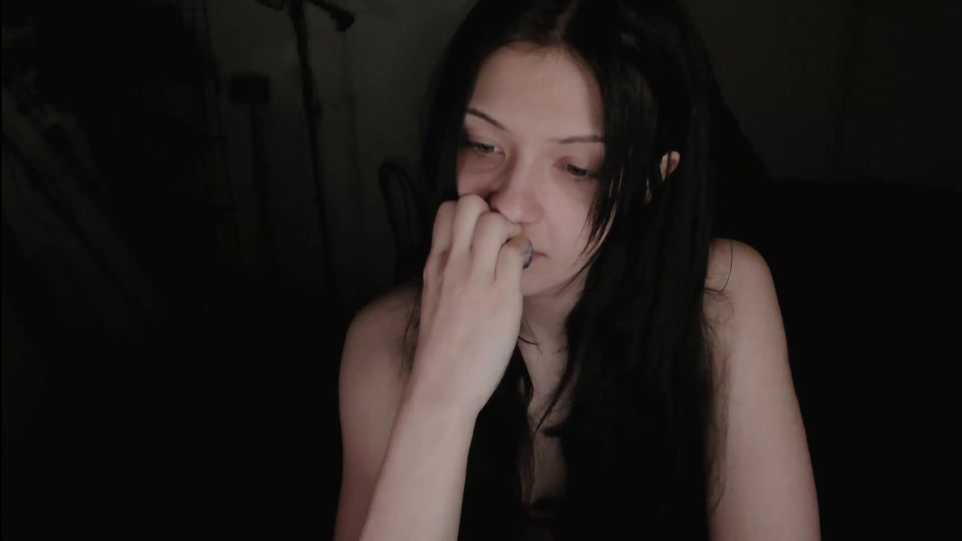 Gallery image thumbnail from MoldyTeeth's myfreecams stream on, 05/22/2023, 04:16 image 7 of 20
