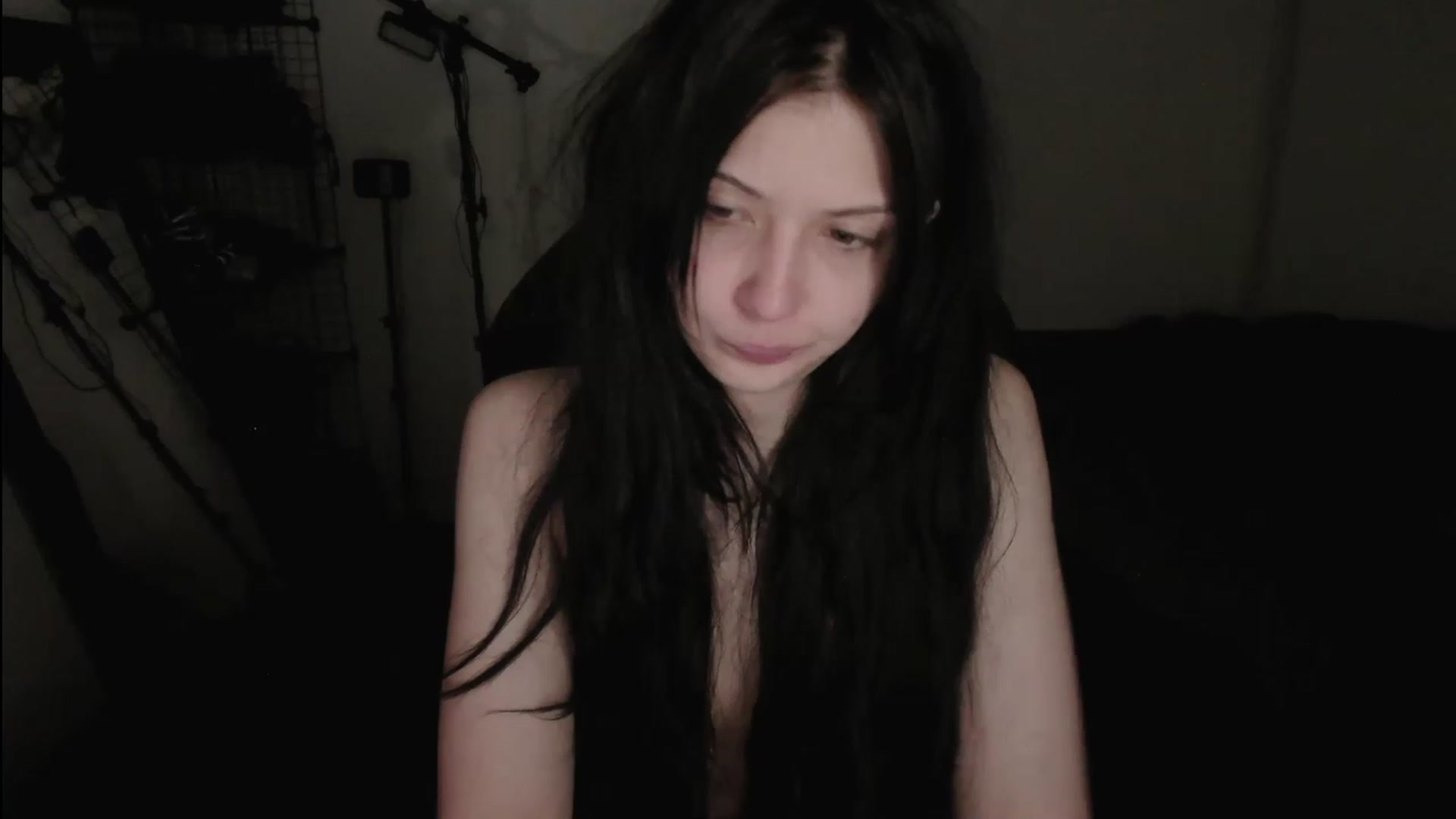 Gallery image thumbnail from MoldyTeeth's myfreecams stream on, 05/22/2023, 04:16 image 18 of 20