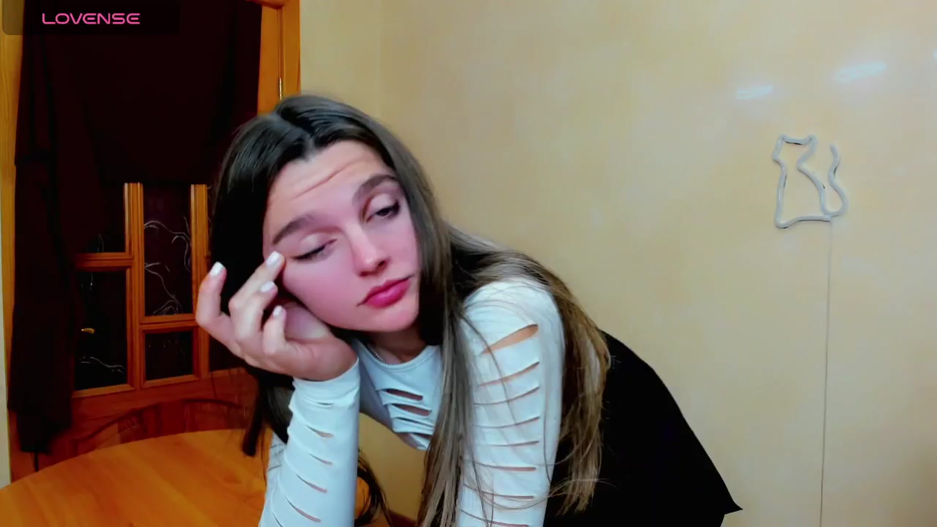 Gallery image thumbnail from MoliDrest's myfreecams stream on, 11/18/2024, 14:53 image 7 of 20