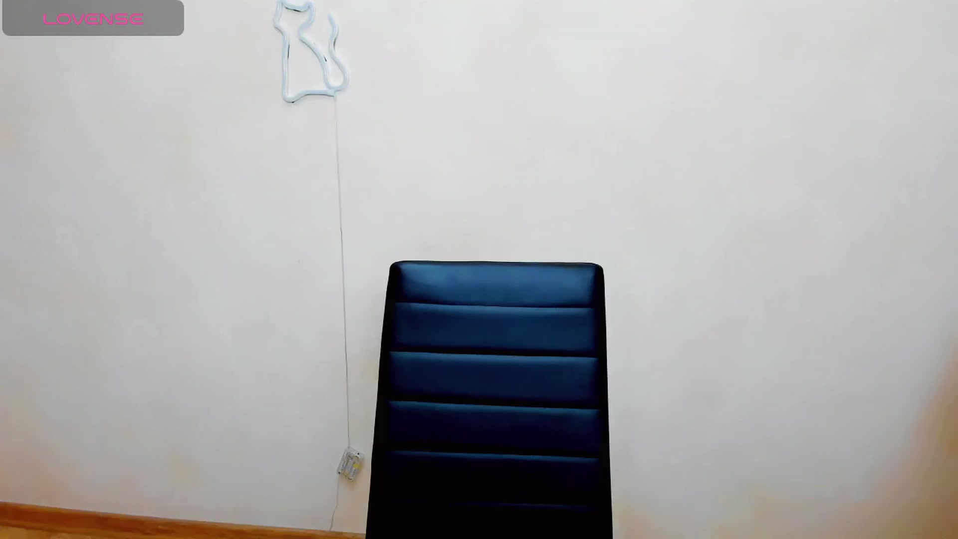 Gallery image thumbnail from MoliDrest's myfreecams stream on, 11/18/2024, 18:16 image 10 of 20