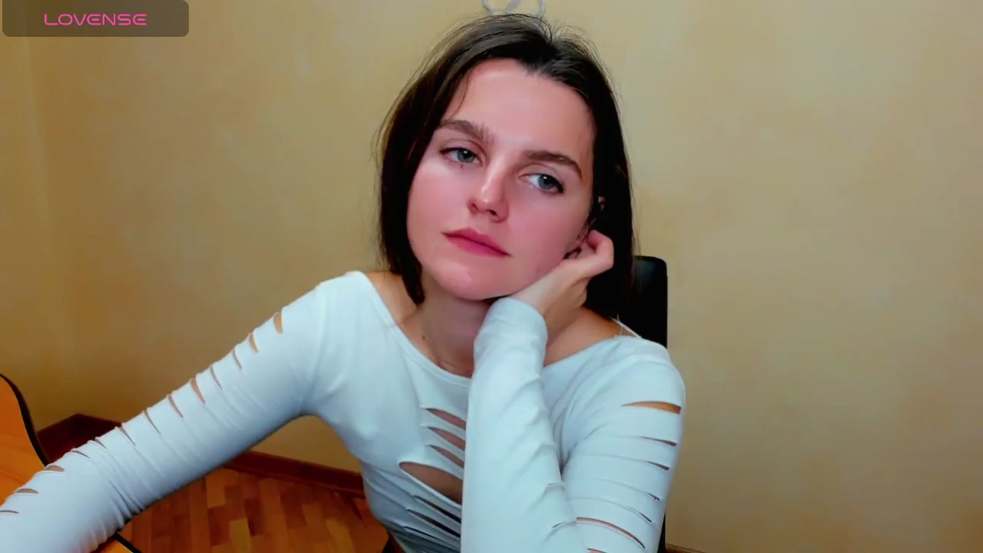 Gallery image thumbnail from MoliDrest's myfreecams stream on, 11/18/2024, 19:08 image 9 of 20