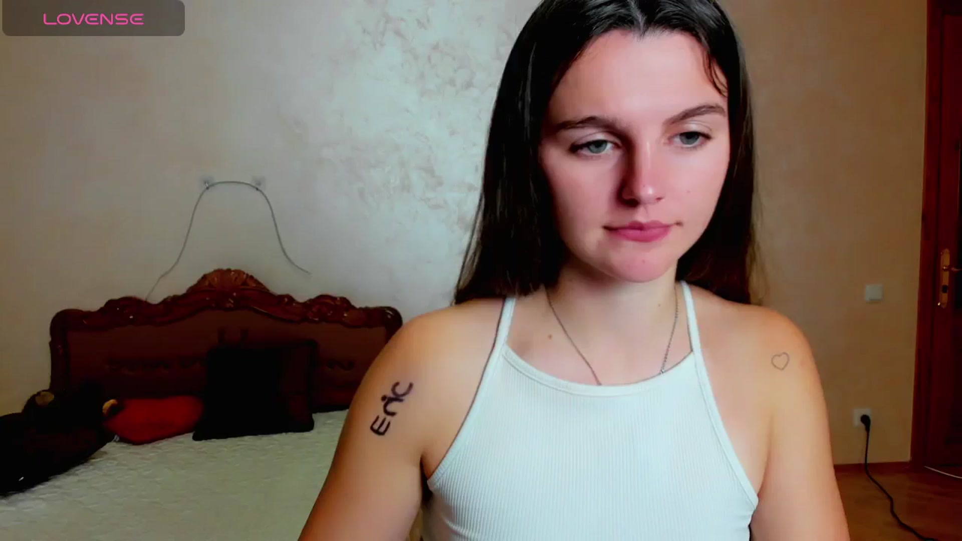 Gallery image thumbnail from MoliDrest's myfreecams stream on, 11/20/2024, 17:21 image 8 of 20