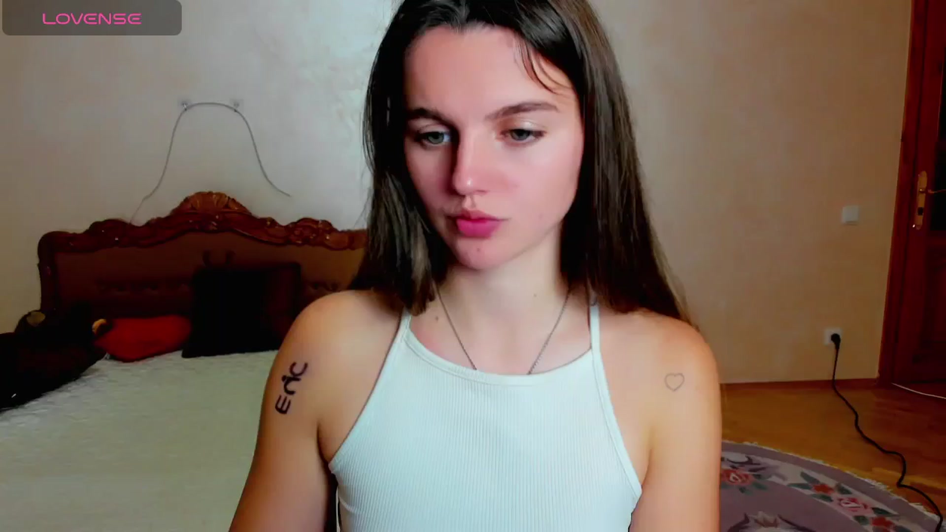 Gallery image thumbnail from MoliDrest's myfreecams stream on, 11/20/2024, 17:21 image 10 of 20