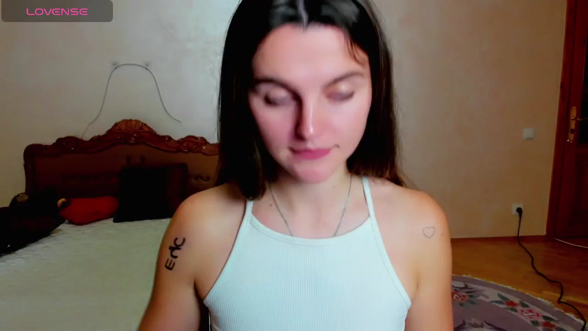 Gallery image thumbnail from MoliDrest's myfreecams stream on, 11/20/2024, 17:21 image 11 of 20