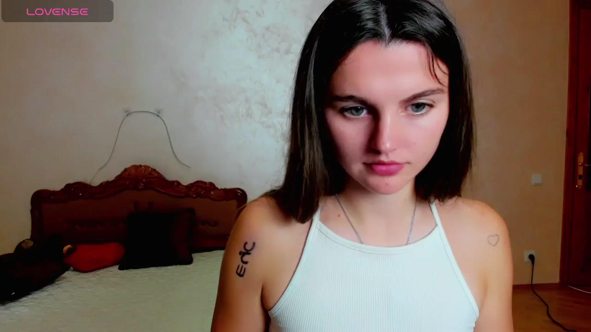 Gallery image thumbnail from MoliDrest's myfreecams stream on, 11/20/2024, 17:21 image 5 of 20