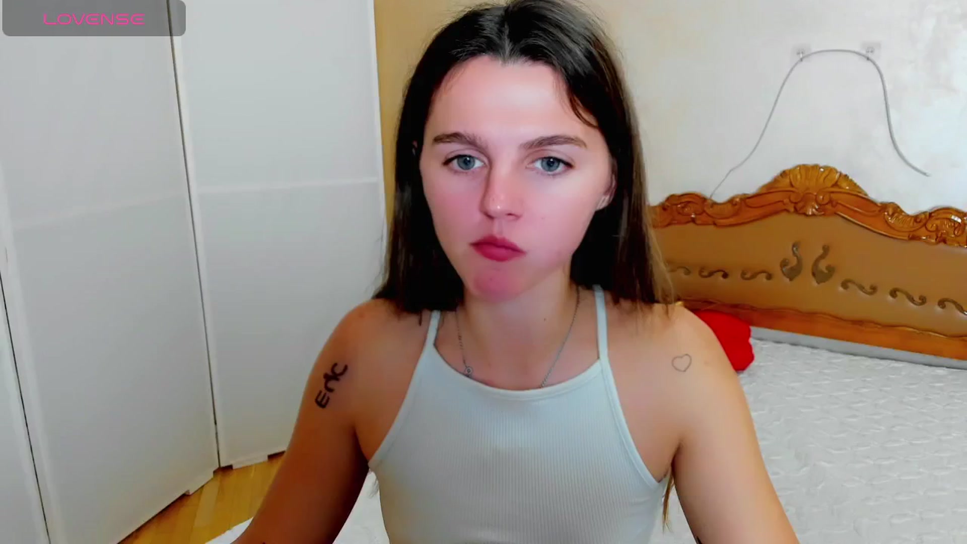 Gallery image thumbnail from MoliDrest's myfreecams stream on, 11/20/2024, 18:51 image 3 of 20