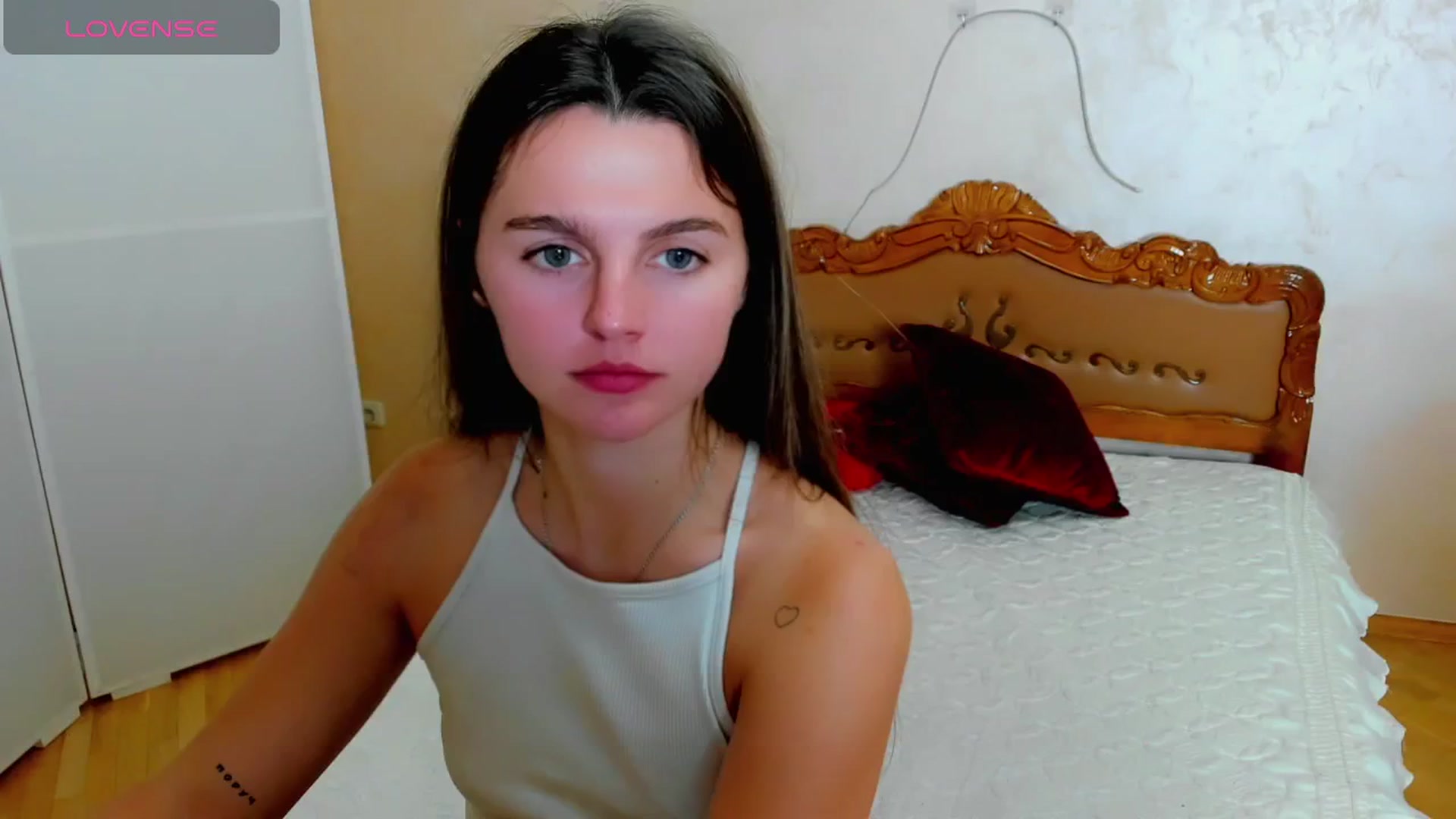 Gallery image thumbnail from MoliDrest's myfreecams stream on, 11/20/2024, 18:51 image 16 of 20