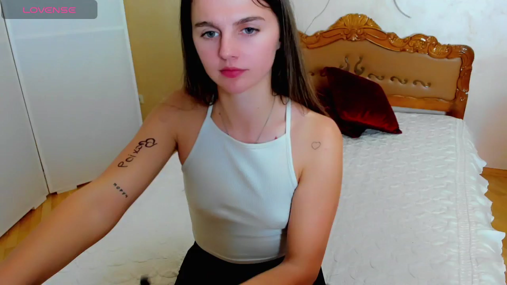 Gallery image thumbnail from MoliDrest's myfreecams stream on, 11/20/2024, 20:27 image 11 of 20