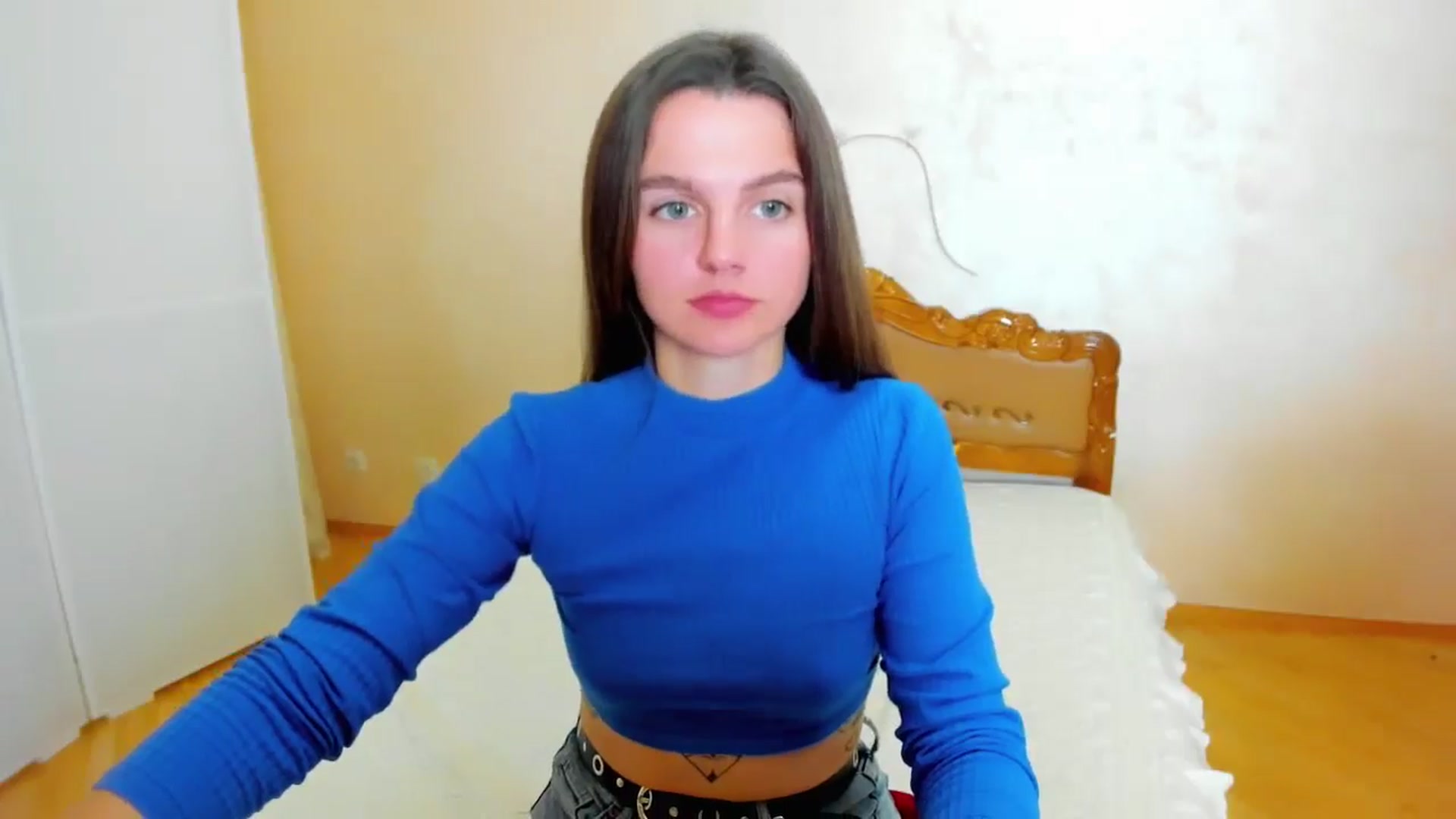 Gallery image thumbnail from MoliDrest's myfreecams stream on, 11/21/2024, 14:51 image 11 of 20