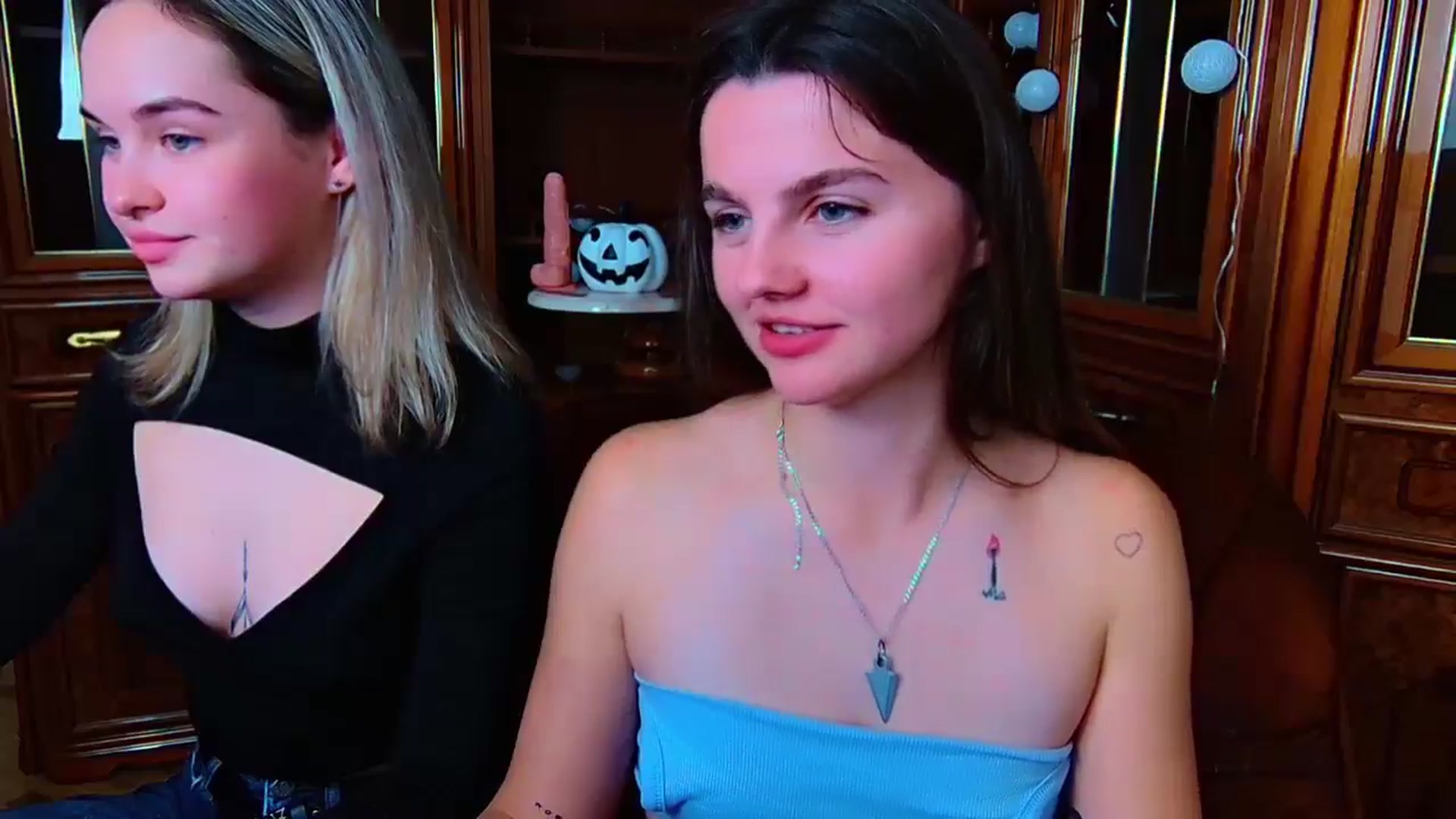 Gallery image thumbnail from MoliDrest's myfreecams stream on, 11/22/2024, 16:36 image 15 of 20