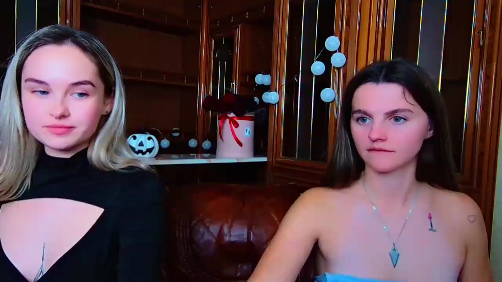 Gallery image thumbnail from MoliDrest's myfreecams stream on, 11/22/2024, 19:52 image 14 of 20