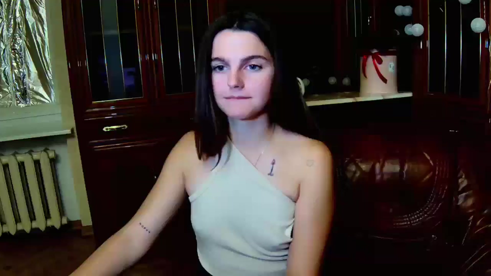 Gallery image thumbnail from MoliDrest's myfreecams stream on, 11/23/2024, 17:34 image 7 of 20