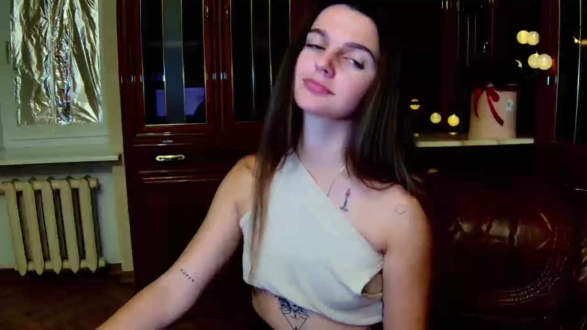 Gallery image thumbnail from MoliDrest's myfreecams stream on, 11/23/2024, 18:31 image 8 of 20