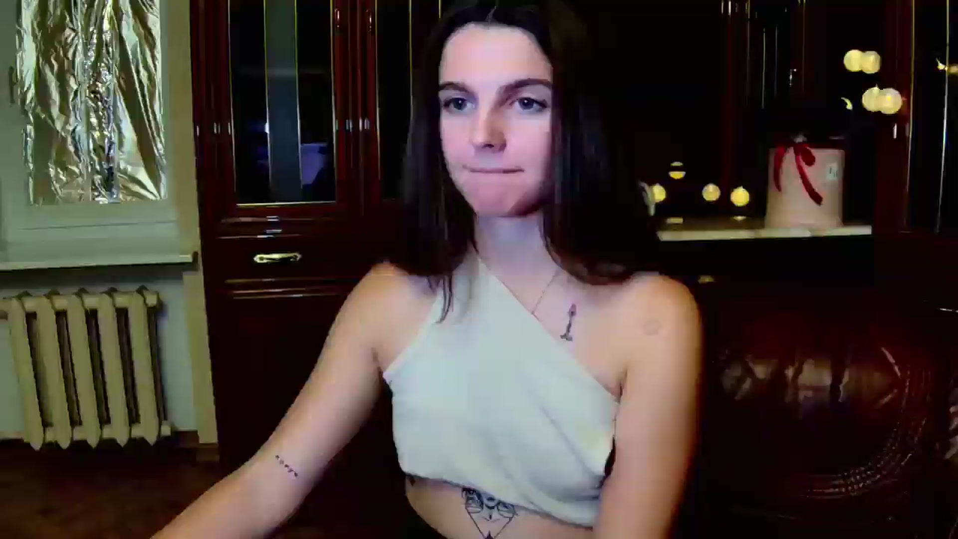 Gallery image thumbnail from MoliDrest's myfreecams stream on, 11/23/2024, 18:31 image 16 of 20