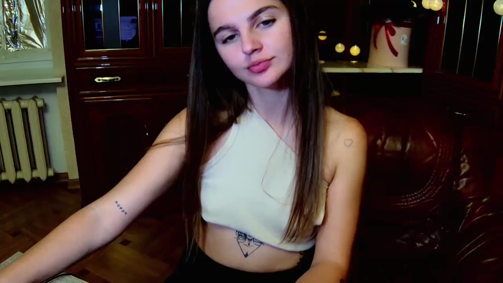 Gallery image thumbnail from MoliDrest's myfreecams stream on, 11/23/2024, 19:11 image 12 of 20