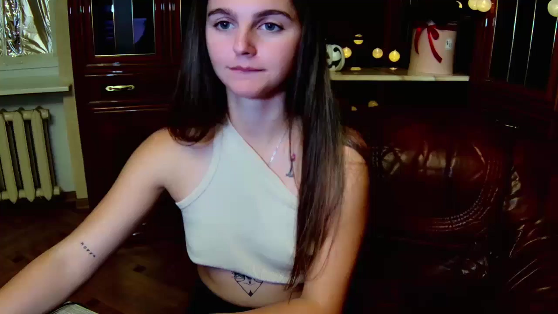 Gallery image thumbnail from MoliDrest's myfreecams stream on, 11/23/2024, 19:11 image 8 of 20