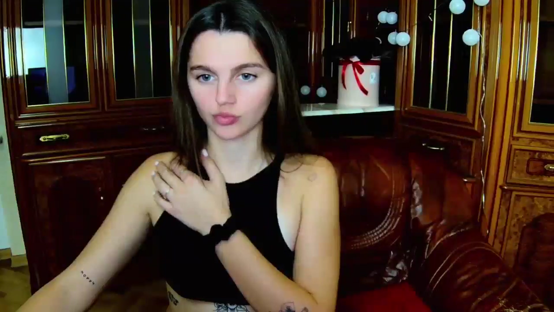 Gallery image thumbnail from MoliDrest's myfreecams stream on, 11/24/2024, 15:23 image 10 of 20