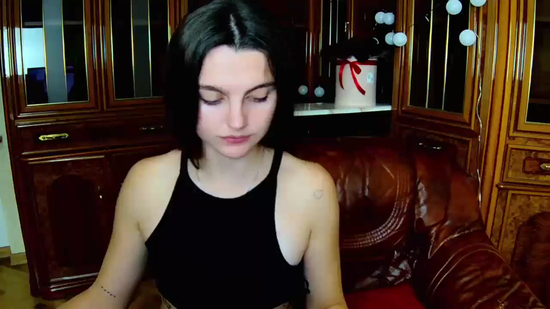Gallery image thumbnail from MoliDrest's myfreecams stream on, 11/24/2024, 16:40 image 2 of 20