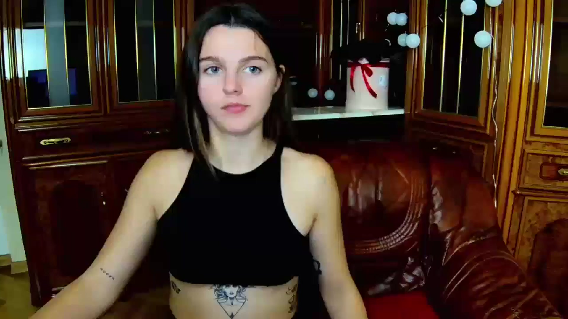 Gallery image thumbnail from MoliDrest's myfreecams stream on, 11/24/2024, 16:40 image 3 of 20