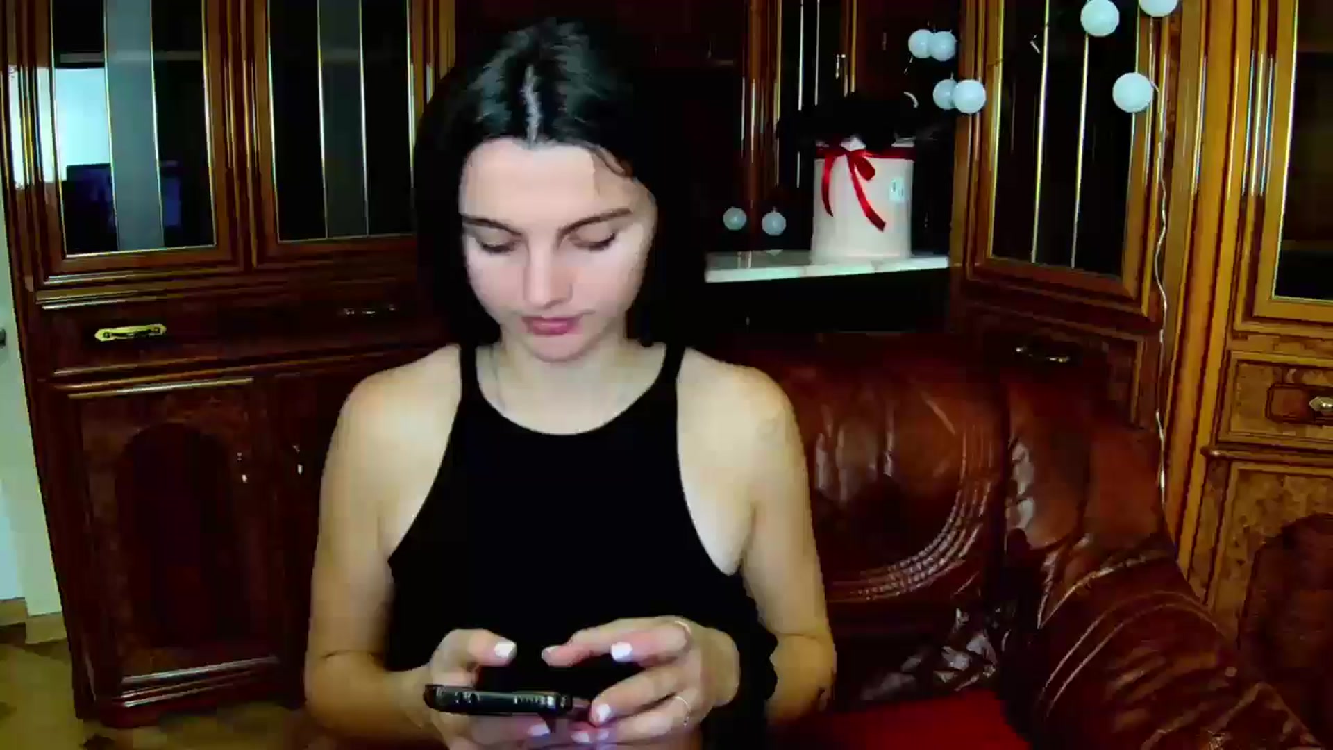 Gallery image thumbnail from MoliDrest's myfreecams stream on, 11/24/2024, 16:40 image 1 of 20