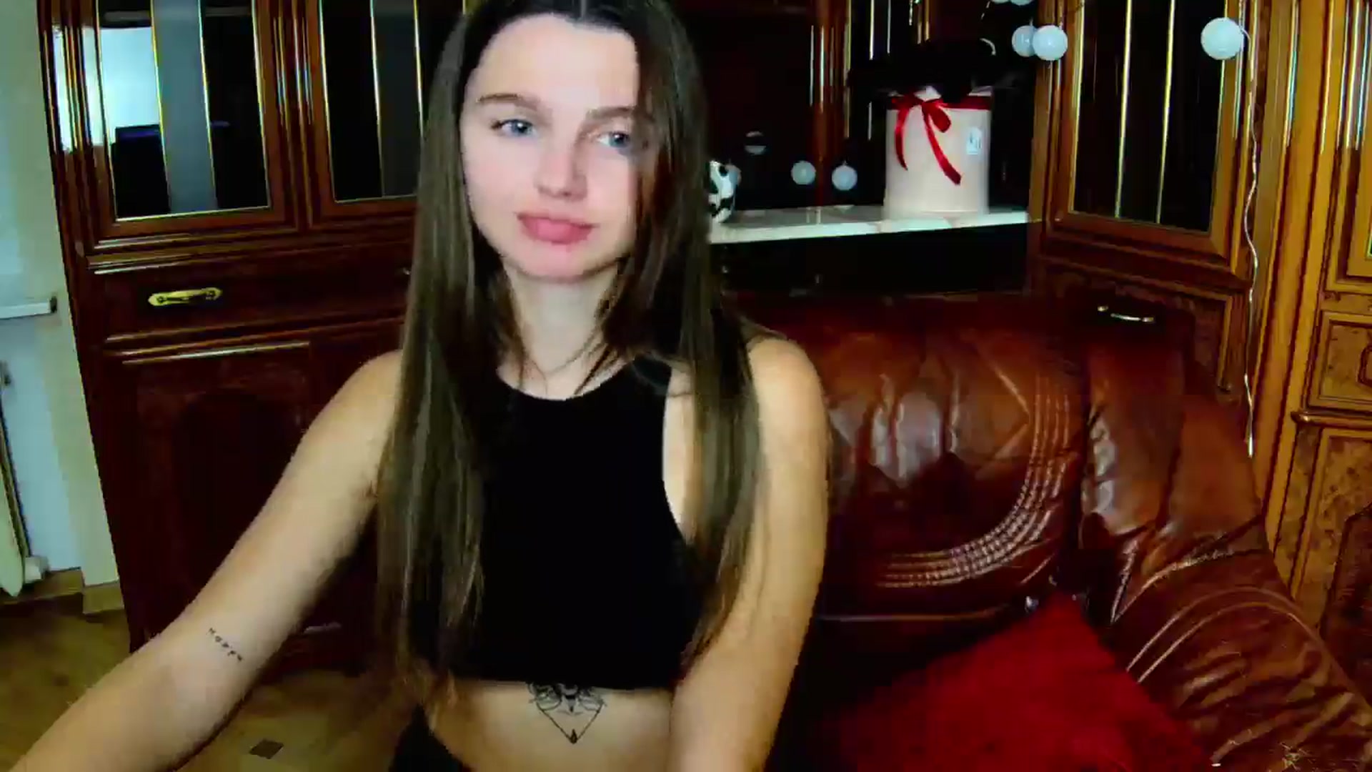 Gallery image thumbnail from MoliDrest's myfreecams stream on, 11/24/2024, 17:38 image 13 of 20