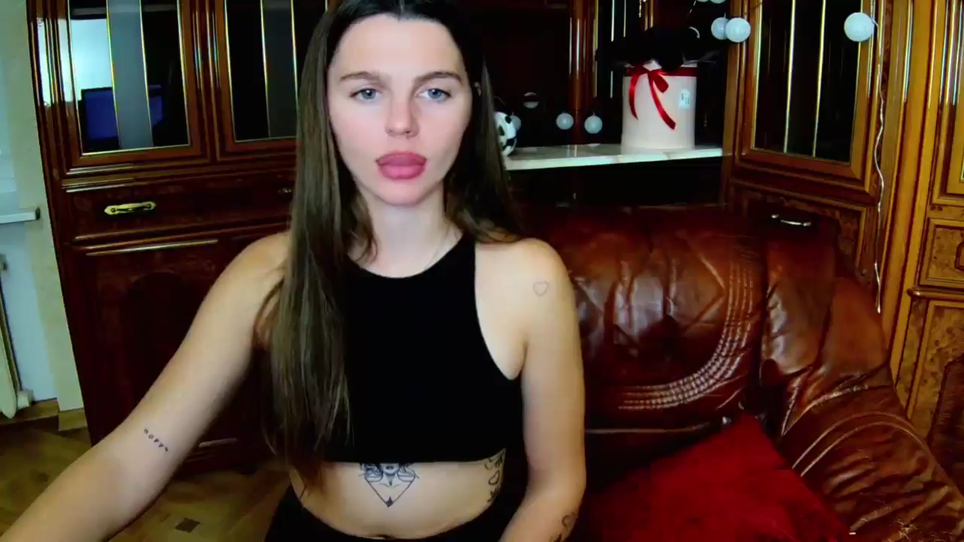 Gallery image thumbnail from MoliDrest's myfreecams stream on, 11/24/2024, 17:38 image 10 of 20