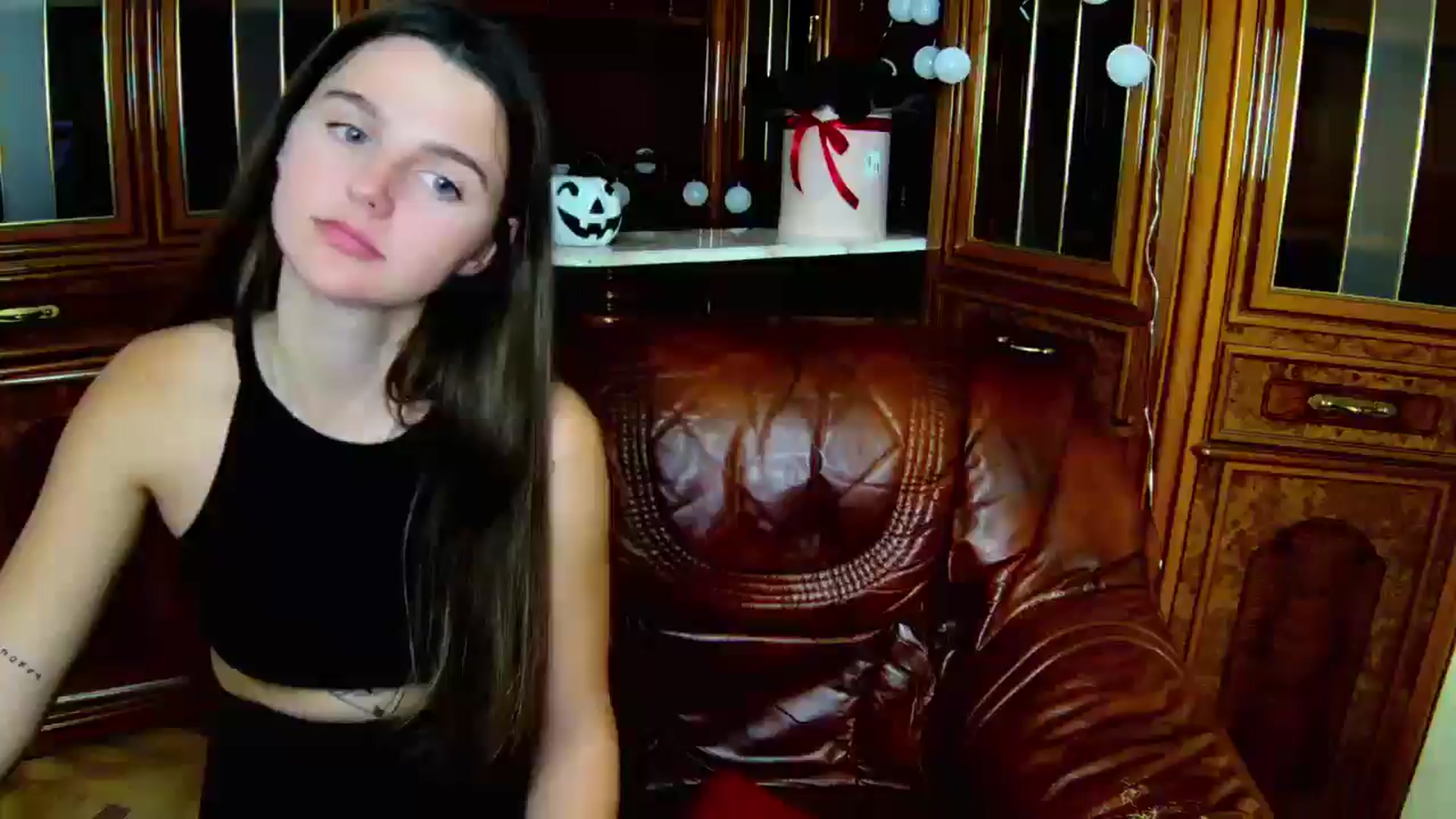Gallery image thumbnail from MoliDrest's myfreecams stream on, 11/24/2024, 18:12 image 19 of 20