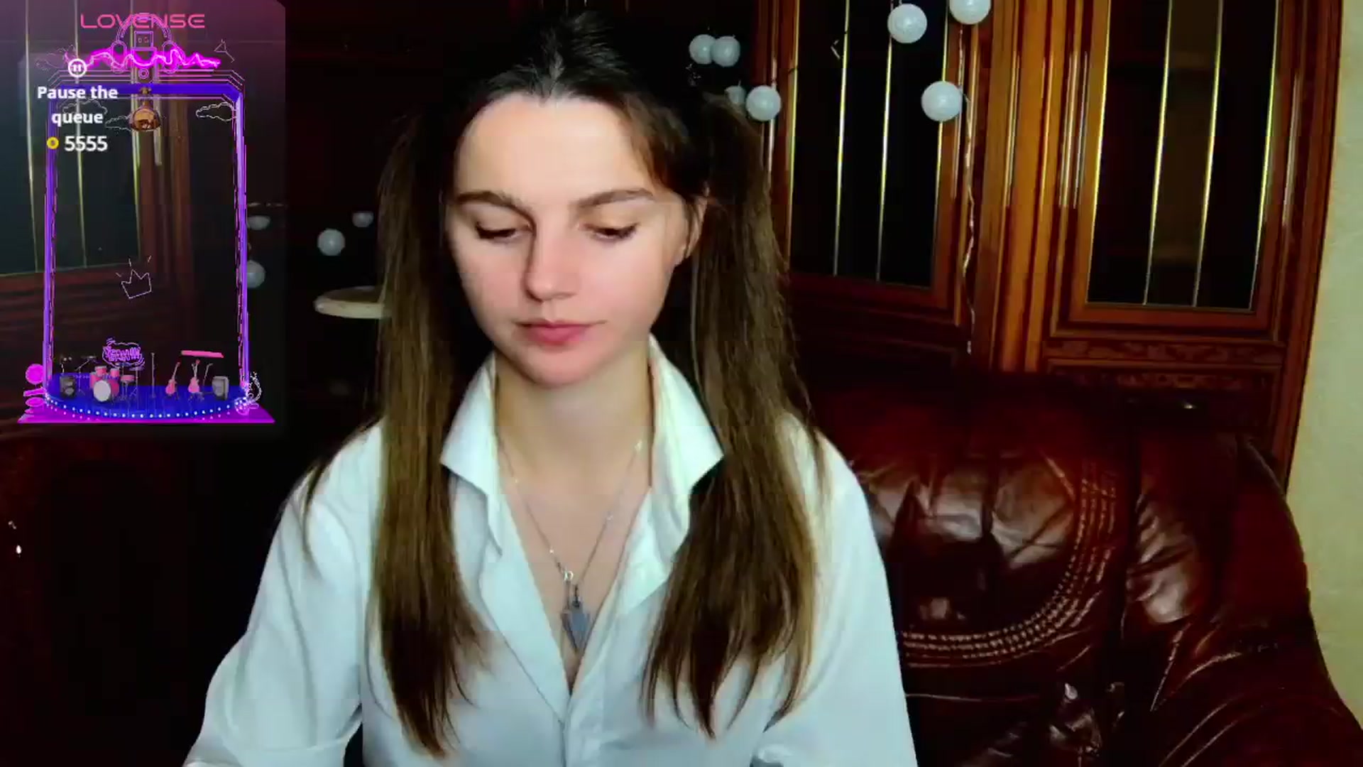 Gallery image thumbnail from MoliDrest's myfreecams stream on, 11/26/2024, 16:19 image 4 of 20