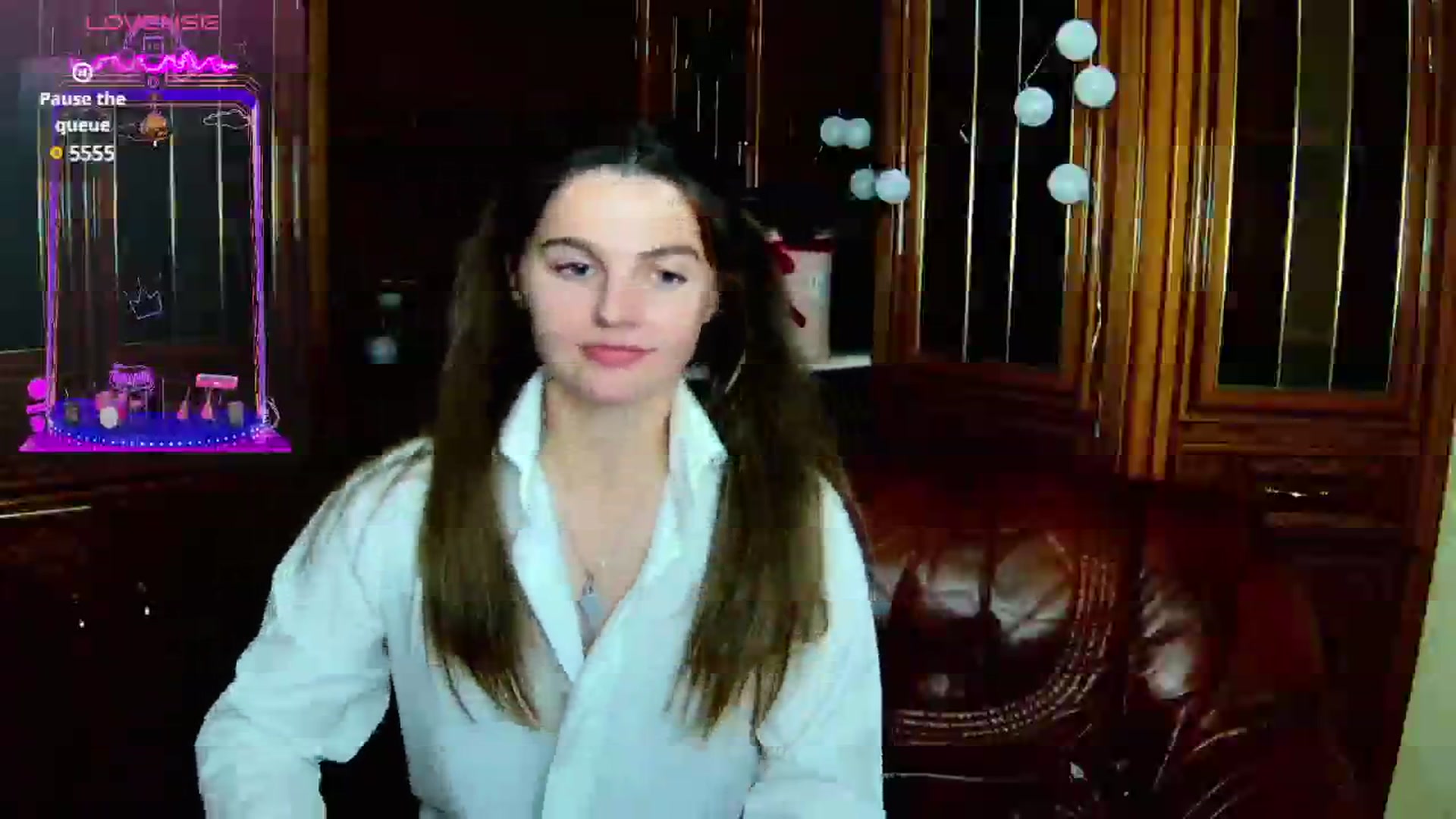 Gallery image thumbnail from MoliDrest's myfreecams stream on, 11/26/2024, 17:34 image 19 of 20