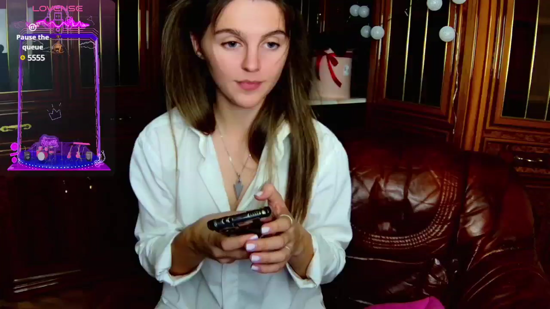 Gallery image thumbnail from MoliDrest's myfreecams stream on, 11/26/2024, 18:23 image 1 of 20