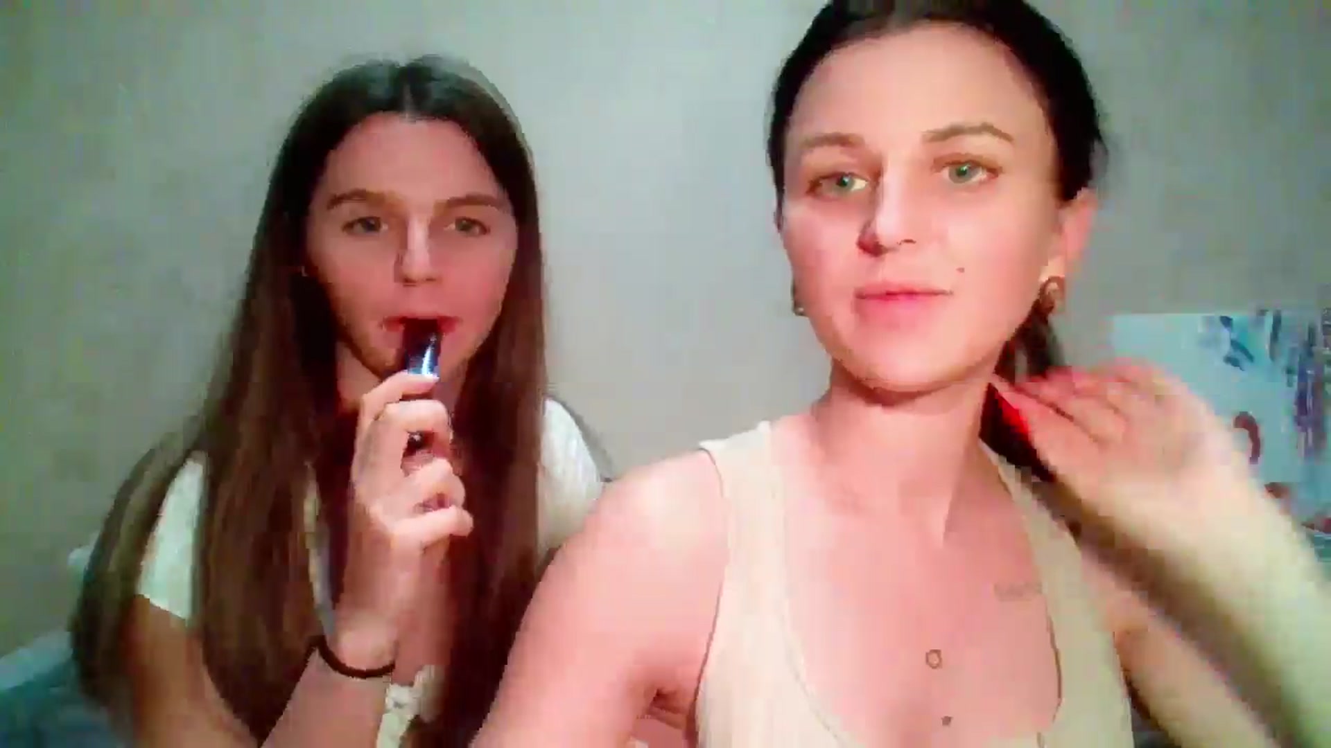 Gallery image thumbnail from MoliDrest's myfreecams stream on, 11/28/2024, 17:44 image 16 of 20