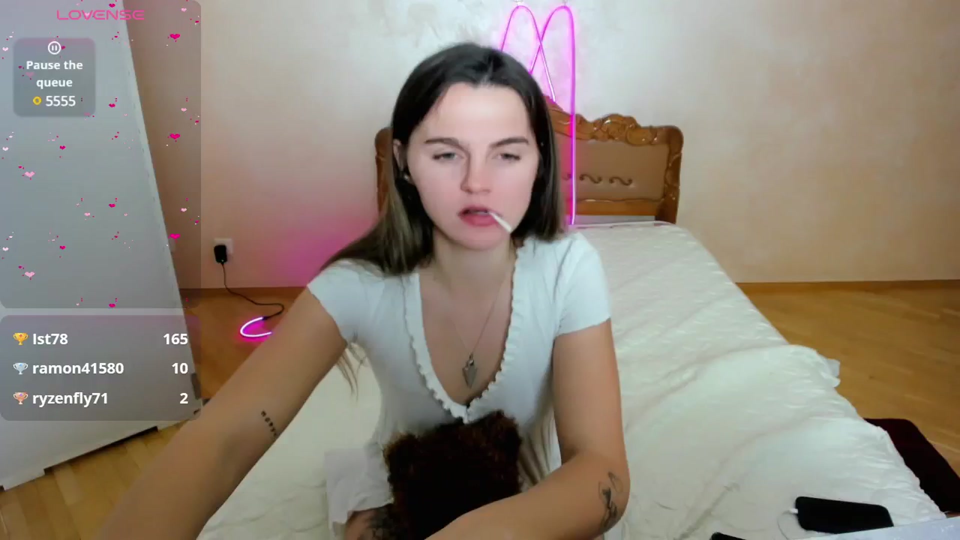 Gallery image thumbnail from MoliDrest's myfreecams stream on, 12/20/2024, 15:59 image 12 of 20